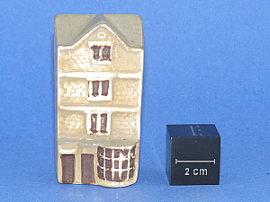 Image of Mudlen End Studio model No 36 Sally Lunns Shop